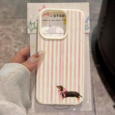 1 pieza Funda de teléfono con material TPU, diseño de lazo rosa y rayas de salchicha, compatible con iPhone 17 Pro Max/17/16 Pro Max/15/13/12/11, S20 FE/A15/S24/A55, Redmi Note 11/Note 12/Note 13 Pro, cobertura completa y protección suave anti-caídas