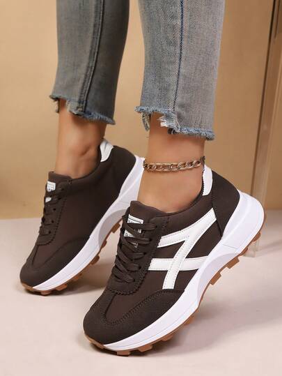 新款女士休闲鞋，时尚百搭厚底运动鞋，舒适透气，适合校园及户外活动