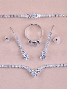 CORUIXI Bộ trang sức Cubic Zirconia 4 món dành cho nữ: Vòng cổ, Hoa tai, Vòng tay, Nhẫn, Thiết kế vuông sang trọng, Trang trí kim cương pha lê lấp lánh, Phụ kiện dự tiệc - Bạc - Xem 10