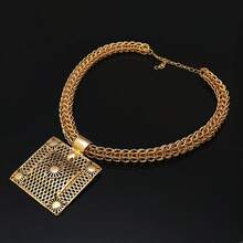New Creative Exaggerated European-Style Fashionable New Product - Creative Geometric Shape Large Pendant European And American Style Metal Gold Color Casual Personalized Fashion Versatile Exaggerated Jewelry Set Adjustable Rope Length, Adjustable Ring Size - Wear It With Confidence - Necklace + Earrings + Ring + Bracelet - View 5