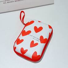 1个心形数码配件收纳盒，EVA硬壳防摔防震，适用于蓝牙耳机/充电器/数据线，小巧便携，方便旅行通勤携带。