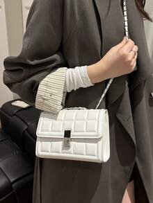 Modische einfarbige gesteppte quadratische Ketten-Schultertasche, multifunktionale Abendclutch, leichte neue Handtasche & Geldbörse, geeignet für den täglichen Arbeitsweg als Umhängetasche, ideale Wahl für Büroangestellte, lässiger Münzbeutel - Weiss - Übersicht 5