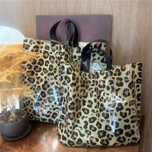 50 chiếc túi tote cỡ lớn in họa tiết da báo, túi quà tặng bằng nhựa dày dặn, túi quà tặng tiệc Valentine, kiểu dáng tối giản/dễ mang theo, dùng cho: túi mua sắm, túi quà sinh nhật, túi quà tặng tiệc tùng, thích hợp cho: Năm mới, đám cưới, Lễ Tạ ơn, Quốc khánh, Ngày của Mẹ, Ngày Nhà giáo. Bao bì hoa hồng/Túi quà/Giấy gói quà. - Nhiều màu - Xem 6