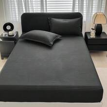 1件纯色亲肤条纹图案床笠，简约磨毛压纹工艺，360度防滑包边，亲肤面料，触感舒适，适用于卧室、客房、宿舍，适合所有年龄段和季节，防滑固定床单套装，可拆卸可水洗，享受放松裸睡，带来轻柔的肌肤触感 - 黑色 - 查看 8