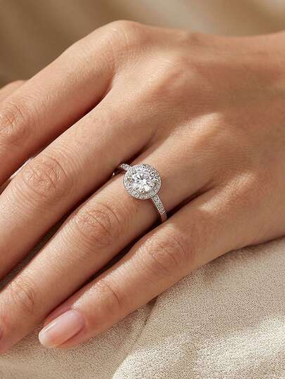 1pc Elegant Sparkling Cubic Zirconia Classic Round Rhinestone Ring, Women's Wedding Engagement & Daily Wear Jewelry, Copper Material Non-Fading Non-Allergic, Ideal Holiday Gift