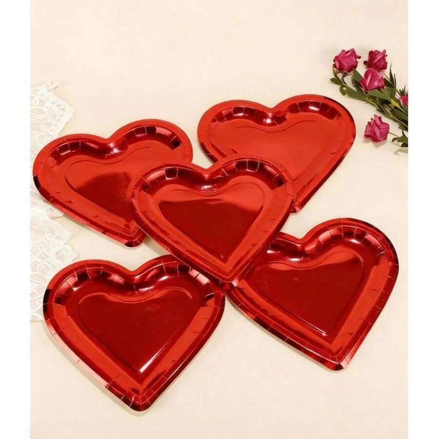 10.47 Inch (Approx. 26.6 Cm) Large Red Heart-Shaped Disposable Paper Plates, Suitable For Mother's Day, Wedding, Birthday Party, Valentine's Day - Red - View 1