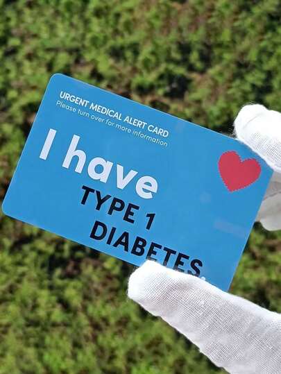 保护卡 - 采用耐用便携设计，简约风格，适合日常使用，也是周年纪念礼物、趣味礼物、小礼物和送礼佳品。口袋大小的耐用PP材质保养参考卡，一份很棒的礼物。