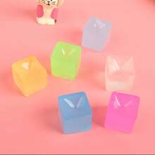 1个海洋星球金鱼挤压玩具，亮片减压玩具，TPR硅胶慢回弹，包包挂饰钥匙扣配件 - 彩色 - 查看 6