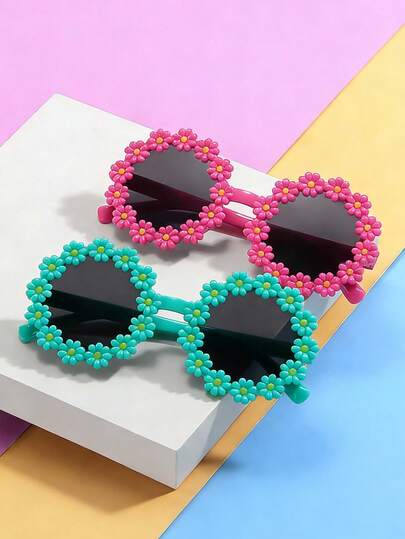 2副可爱花朵造型时尚眼镜，适合女孩，是派对和表演拍照的完美之选。