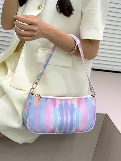 1个女士扎染印花极简单肩腋下法棍包，时尚简约，非常适合购物