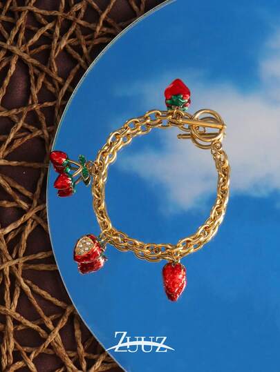 1 st. armband i bohemiskt rostfritt stål, för kvinnor, flera jordgubbsberlocker, armbandssmycken, festgåva, kedjearmband, lämpligt för kvinnors vardagsbruk