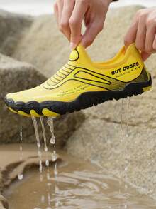 Zapatos acuáticos para hombres para deportes acuáticos, zapatos ligeros y transpirables de cinco dedos para senderismo, natación, playa, gimnasio - Zapatos multifuncionales de suela blanda con drenaje - Amarillo - Ver 8