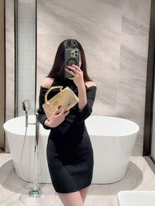 1件欧美时尚金属装饰迷你盒形手拿包，闪亮金属条镶嵌，优雅奢华，适合晚礼服、派对、婚礼、舞会、盛会等场合，皮革设计，配有金属链条 - 金色 - 查看 9