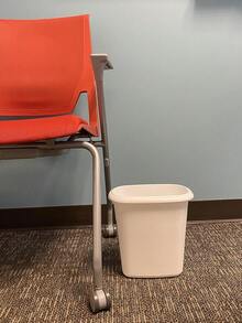 Rubbermaid Vanity Trash Can\/Wastebasket 1.5-Gallons\/6-Quarts White For Under Counter\/Kitchen\/Office\/Bedroom\/Bathroom - 杏色 - 查看 6