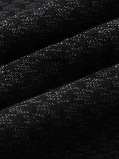 Tucano 男士千鸟格商务西装，采用缺角翻领和双排扣设计，修身剪裁，适合办公室会议、日常通勤，是精致商务休闲装扮的必备单品。