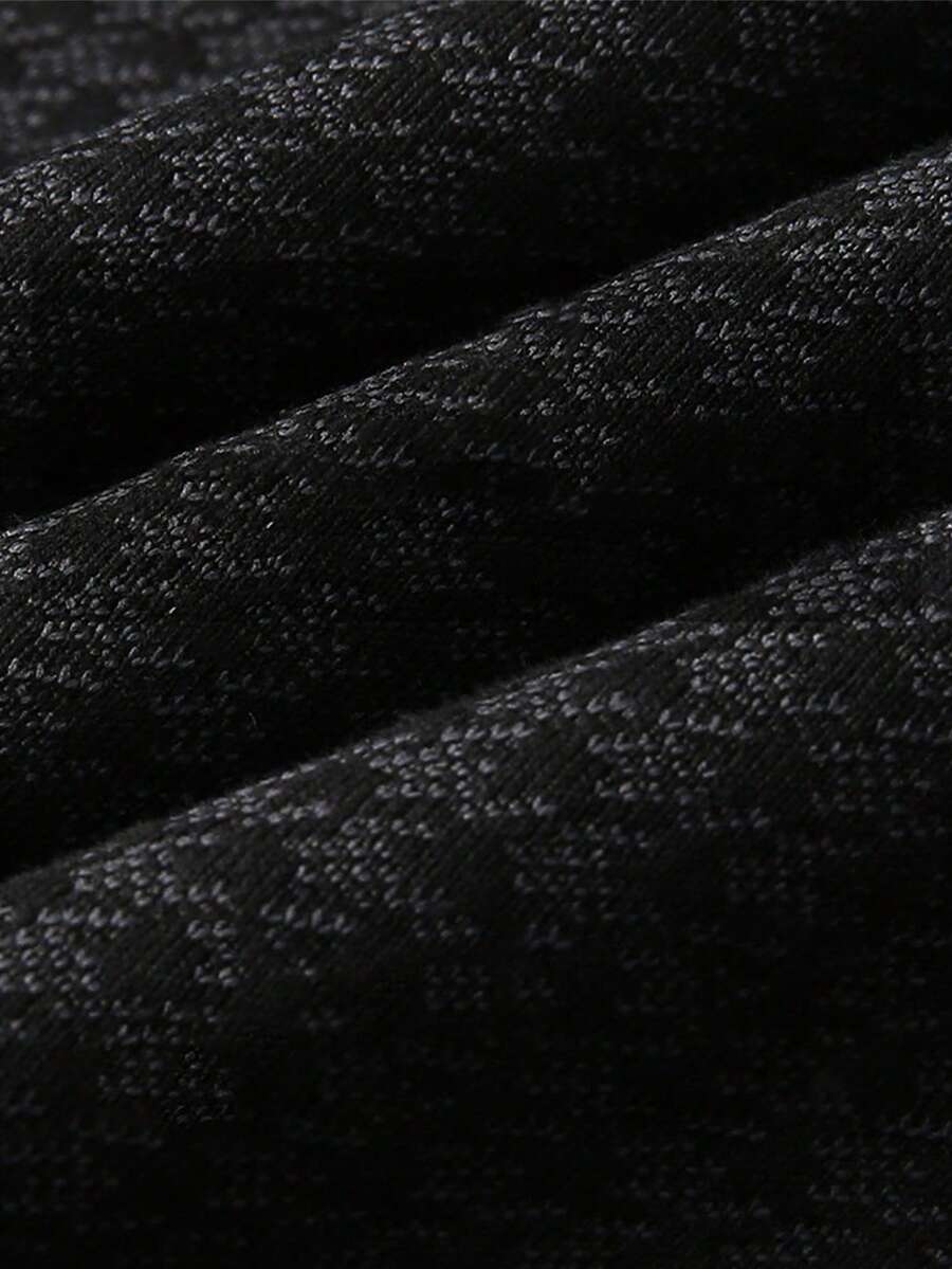 Tucano 男士千鸟格商务西装，采用缺角翻领和双排扣设计，修身剪裁，适合办公室会议、日常通勤，是精致商务休闲装扮的必备单品。 - 黑色 - 查看 1