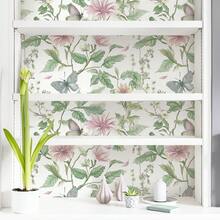 1卷花卉图案自粘墙纸，蝴蝶花卉图案，尺寸为17.32英寸*118.1/196.8/393.7英寸，复古花卉墙纸，可移除自粘墙纸，适合租房者，用于家居装饰、家具DIY和春季节日装饰 - 彩色 - 查看 9