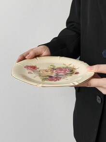 一件复古欧式金边陶瓷盘，饰有花卉图案，深/平盘，适合家庭、咖啡馆、餐厅使用，也是馈赠亲朋好友的节日礼物。 - 彩色 - 查看 10