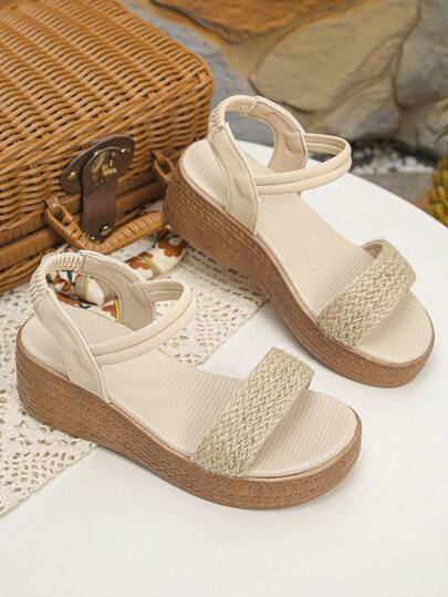 1 đôi dép xăng đan mùa hè cho bé gái/trẻ em, màu be, đế dày, kiểu dáng thoải mái, phù hợp đi học và mặc hàng ngày.