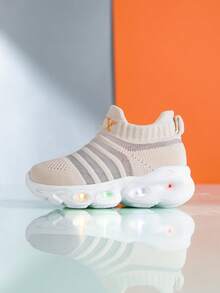 2026 New Kids Light Up Socks Shoes, Boys & Girls Breathable Sports Shoes, Glowing Flashing Soft Bottom Baby Shoes, Toddler Casual Shoes With Lights - Beige - View 7