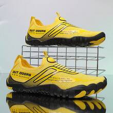 Zapatos acuáticos para hombres para deportes acuáticos, zapatos ligeros y transpirables de cinco dedos para senderismo, natación, playa, gimnasio - Zapatos multifuncionales de suela blanda con drenaje - Amarillo - Ver 19