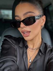 1副方形小框时尚眼镜，复古个性休闲女式眼镜，适合日常佩戴、街头摄影、度假、旅行、夏季海滩、户外及海滩旅行配饰 - 黑框灰片 - 查看 3