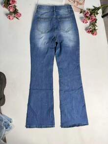 女士休闲长款喇叭牛仔裤，带纽扣口袋和拉链细节，中等弹力面料 - 藍色 - 查看 6