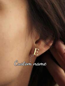 定制不锈钢3D立体姓名耳环，双层焊接姓名耳环，优雅珠宝礼物，适合送给女朋友，也适合作为生日、母亲节、圣诞节礼物送给家人。 - 金色耳環-單層3 - 查看 3