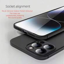 两款黑色哑光手机壳，兼容苹果系列手机。这些手机壳触感柔软舒适，防滑、防汗、防指纹、耐磨、防刮擦，能够为您的手机提供有效的防摔保护。 - 黑色 - 查看 4