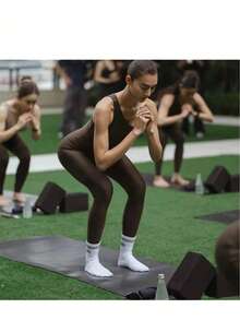 4 Pairs Women's Minimalist Letter Print Athletic Mid-Calf Socks, Multi-Functional Design Suitable For Yoga, Running, Basketball, Soccer And All Seasons - Multicolor - View 9