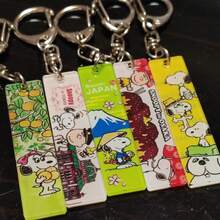 1pc Cartoon Peripheral Snoopy Keychain Acrylic Cute Couple Friend Pendant Backpack Gift Hanging Accessory High Appearance Random Style, New Year Gift, Valentine's Day Gift, Easter Gift - Multicolor - View 3
