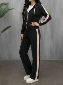 3-Season Women Hooded Zip-Up Sweatshirt Top Paired With Contrast Color Wide Leg Straight Pants 2 Pieces Set - Black - View 4