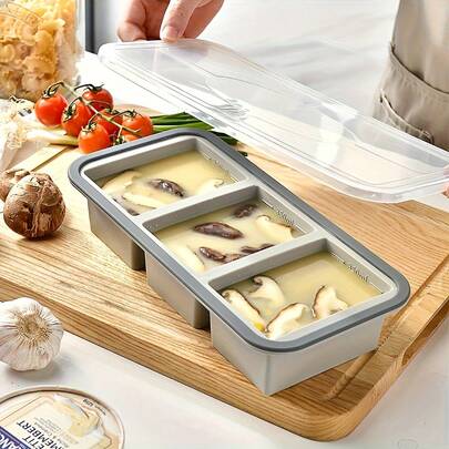 1-Piece Pack. Large-Capacity Silicone Flip-Top Storage Box, Kitchen-Specific Freezer Storage And Ice-Making Container, Long-Strip Ice Cube Tray For Soup Freezing, Baking Ingredient Compartmentalizer, Dual-Use For Refrigeration And Freezing. Silicone Material. Kitchen Freezer Ice-Making Container. Simple And Convenient Style. Sealed To Keep Freshness. + Multi-Purpose Compartmentalization + Easy Demolding Design.