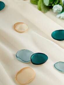 MEHELANY 300 pièces de pétales de rose verts artificiels, en matériau similaire à la soie, convenant pour un mariage romantique, une fête de mariage, un panier de demoiselle d'honneur, une décoration de table, un gâteau de mariage, un tapis d'allée, un anniversaire, la Saint-Valentin, une décoration de fête d'anniversaire (couleurs mélangées) - Vert sapin - Voir 4