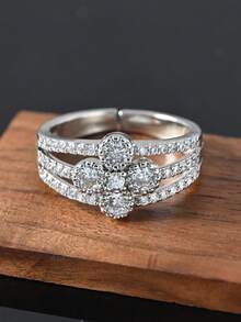 1枚时尚优雅的18K镀金/镀铂金女士戒指，采用四叶草设计，镶嵌闪亮的白色锆石，非常适合日常佩戴、约会和其他场合。 - 輕奢 - 查看 1