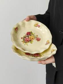 一件复古欧式金边陶瓷盘，饰有花卉图案，深/平盘，适合家庭、咖啡馆、餐厅使用，也是馈赠亲朋好友的节日礼物。 - 彩色 - 查看 2