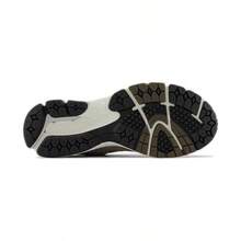New Balance 2002R "Warm Alpaca Light Chalkboard" - Gris - Ver 4