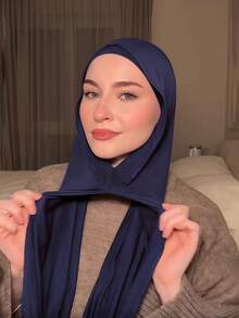 1件装速成头巾，含内衬帽 - 丝滑柔软透气的针织面料，包含头巾和内衬帽，适合日常佩戴、节日、祈祷和朝圣，可与长袍完美搭配。 - instant hijab - 查看 14