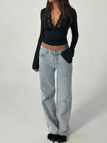 Women Lace Long Sleeve Going Out Tops Y2k Low Cut V Neck Slim Fitted Bell Sleeve Shirt Lace Trim Tee Shirts Going Out Crop Tops Casual Streetwear - 黑色 - 查看 2