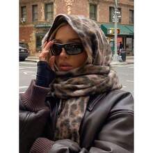 1pc Leopard Print Autumn/Winter Fashion Striped Plaid Fleece Warm Women Boucle Deep Brown Wool Thick Scarf, Warm Acrylic Scarf Like Cashmere, Bohemian Casual Windproof Couple Shawl, Comfortable Blanket Scarf, Suitable For Daily Wear For Dress - 棕色 - 查看 10