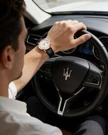 Maserati TRADIZIONE 40mm Quartz Man Watch PVD Rose Gold Case Ivory Dial 3 Hands Date Display With Black Leather Strap - Rose Gold - View 2