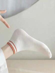 5 Pairs Casual Versatile Simple Striped Pattern Athletic Ankle Socks - Multicolor - View 5