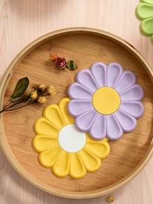 1pc Silicone Daisy Shaped Trivet Mat, Heat Resistant Pad For Hot Pots And Pans, 6.7 Inch Diameter, Washable - Multicolor - View 7