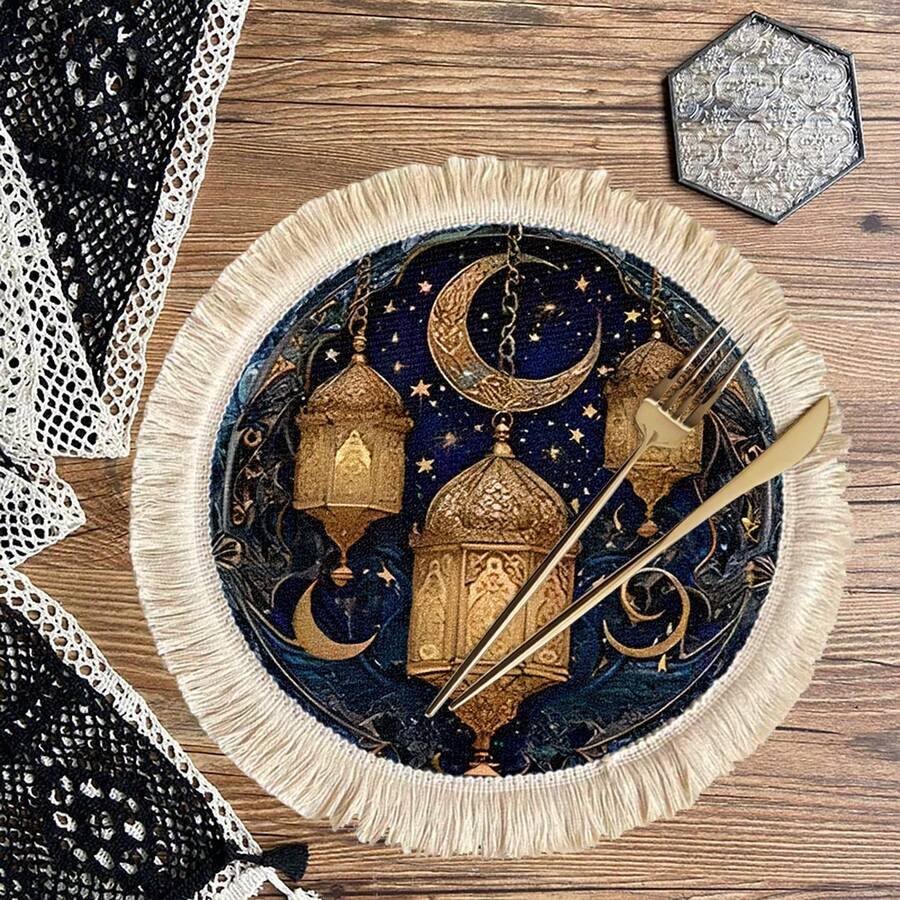 Bộ 1/4/6 chiếc đèn lồng chạm khắc vàng theo chủ đề lễ hội Trung Đông, bầu trời sao đen thẳm với những vì sao lấp lánh, trăng lưỡi liềm khoét rỗng màu vàng, viền họa tiết dập nổi. Tấm lót bàn/đế lót ly bằng vải lanh in hình tua rua, in hoa văn. - Nhiều màu - Xem 1