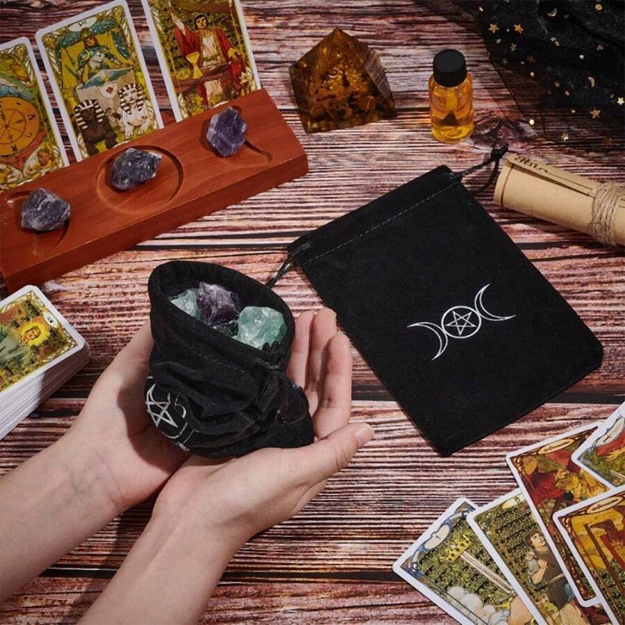 1 pieza 2 estilos Bolsa de almacenamiento de Tarot negra Bolsa de terciopelo con cordón Bolsas de regalo con pentagrama y fase lunar para Tarot, dados, tarjetas, joyería, bola de cristal, tarjetas de adivinación, Halloween - Tipo B - Ver 1