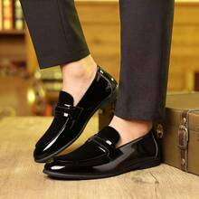 Men's Black, Blue, And Purple Lacquered Leather Loafer Shoes With Velvet Trim - 黑色 - 查看 4