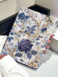 蓝色花卉图案基础款平板电脑保护套，适用于11英寸平板电脑，兼容iPad Air M3 2025/M2 2024、Air第五代2022、(A16) 11英寸第十一代2025、Galaxy Tab、Kindle Paperwhite第十二代2024。透明背壳，时尚图案，支持自动休眠/唤醒功能，气垫保护，适合作为礼物和办公用品，也是春季生日礼物的理想之选。 - 彩色 - 查看 3