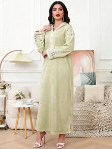 2026 New Style Ramadan Traditional Elegant Embroidered V-Neck Long Sleeve Dress For Women - Green - View 5