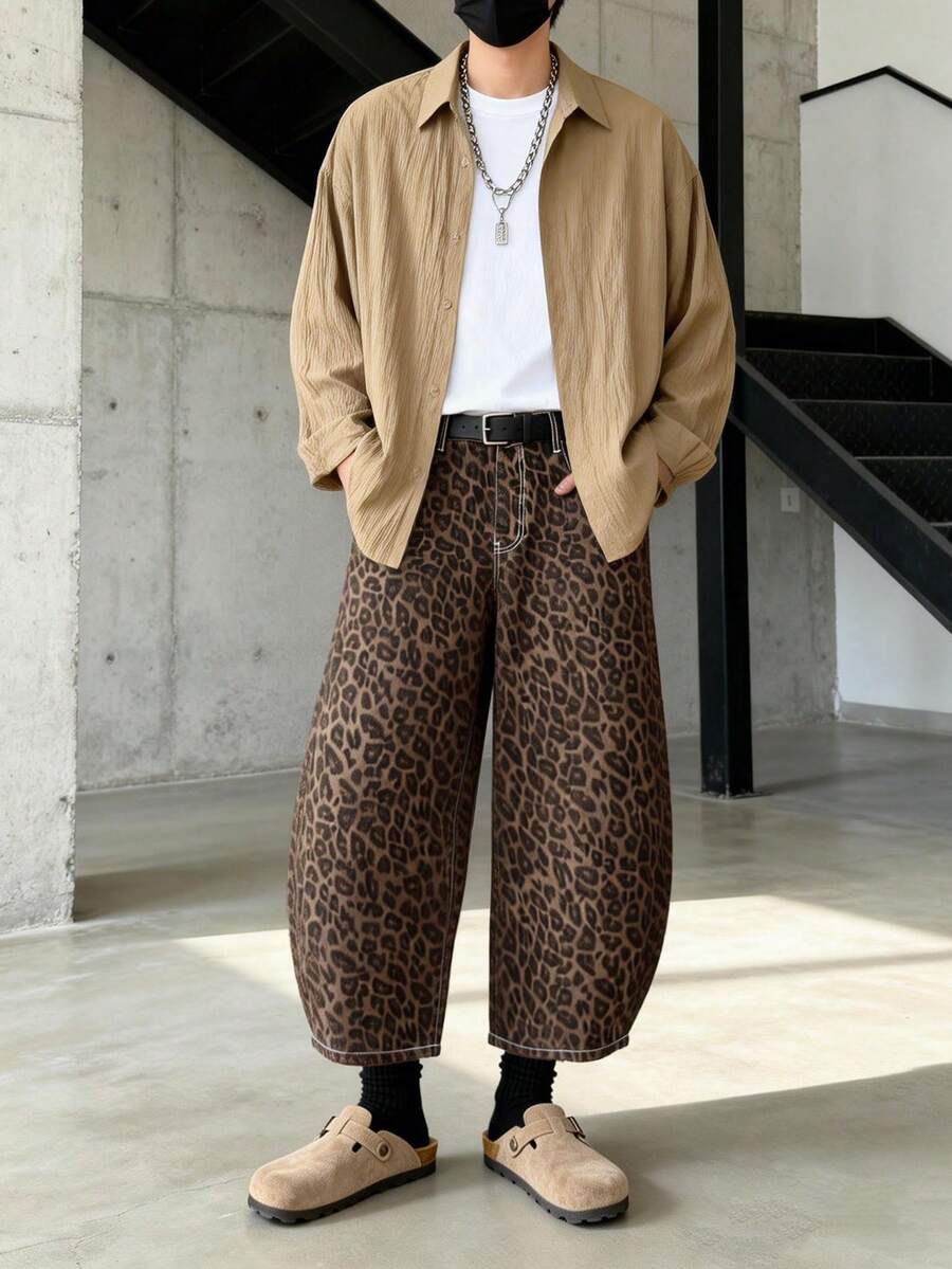 1件新款复古美式宽松豹纹七分裤，韩版春夏男士豹纹宽松阔腿牛仔裤（不含腰带和配饰）