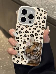 1pc Minimalist Leopard Print Cute Tilted Head Tiger Pattern Waterproof Anti-Fall Anti-Slip Soft Phone Case, Suitable As Birthday, Holiday Gift For Friends, Family, Couples, Compatible With Apple, Phones - Multicolor - View 4